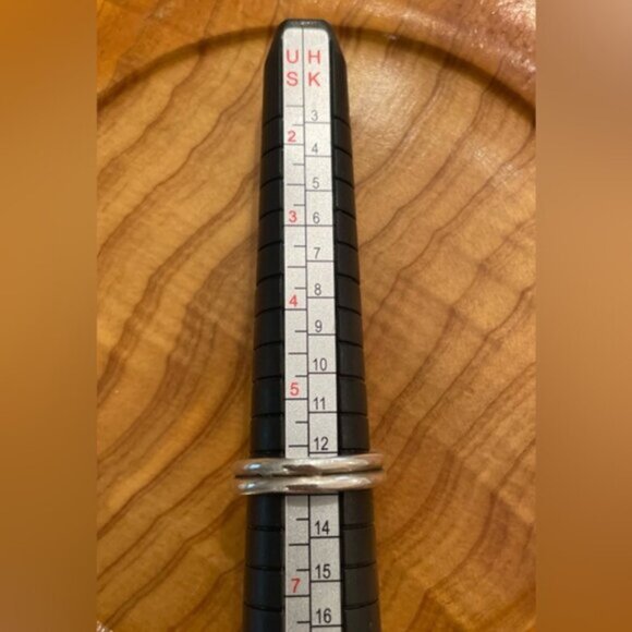 Sterling Silver Snake Ring with Green Peridot - Picture 5 of 9